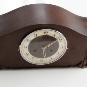 Kinzle Pendeluhr mit Schlagwerk Art Deco, Deutschland (ca. 1930er Jahre)