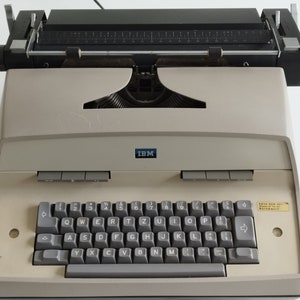 Electric ibm typewriter - Etsy 日本
