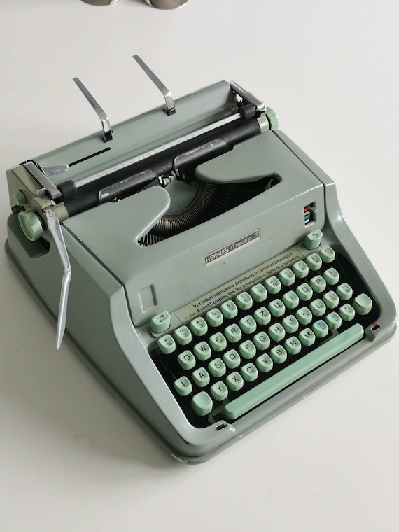 Hermes Media 3 Portable All Metal Typewriter Working Perfectly (c