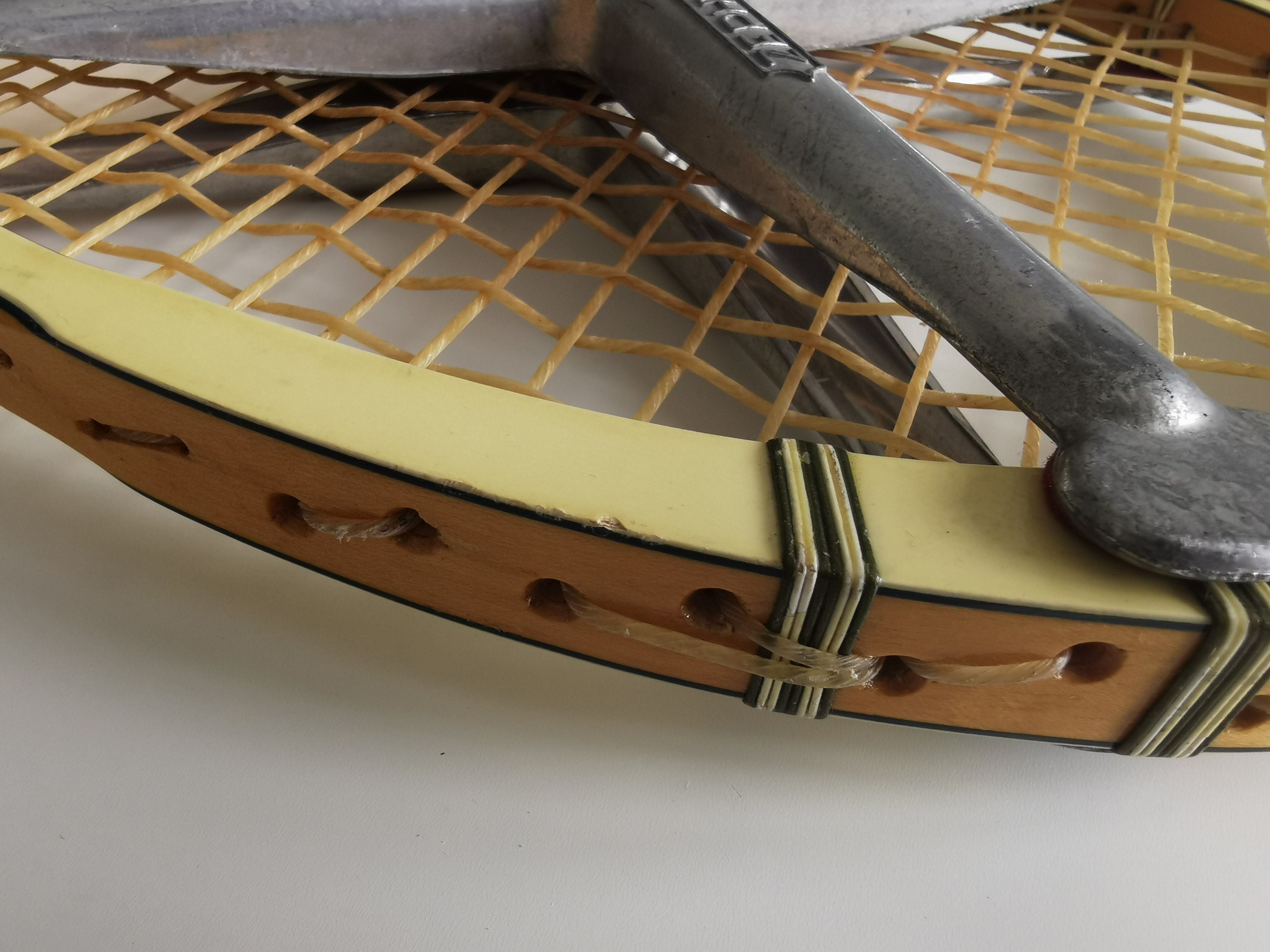Raquette Tennis Bois Vintage Davis Imperial TAD – Avec Housse Victor (pour Pièces)