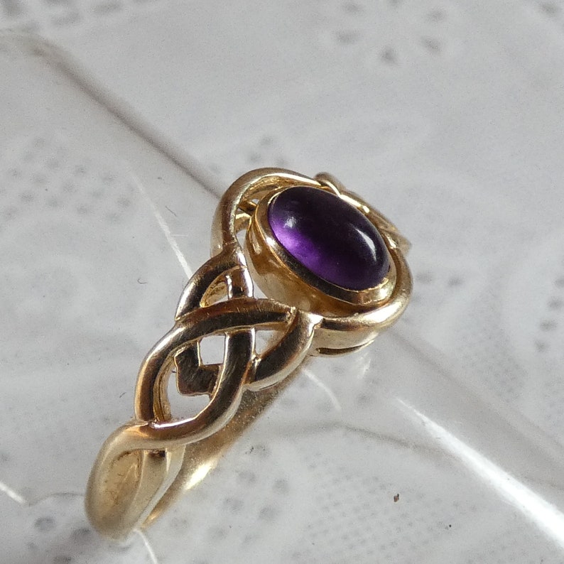 9ct Yellow Gold Spinning Amethyst Signet Ring