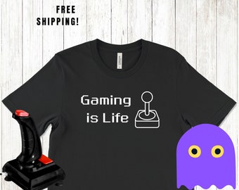 Gaming Shirt "Gaming is Life" Graphic Tee - The Perfect Gift for Gamers!