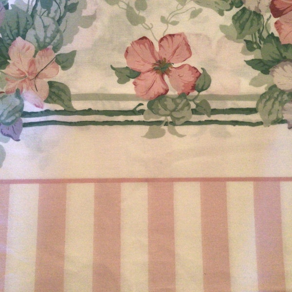 Vintage bed sheet Twin flat sheet J. C. Penny twin sheet Shabby cottage sheet French country sheet English garden sheet