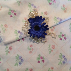 Vintage king pillowcase Vintage bedding Spring bedding Farmhouse decor Country home bedding