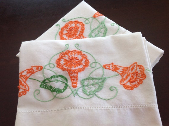 Pair of Vintage pillowcases Embroidered 