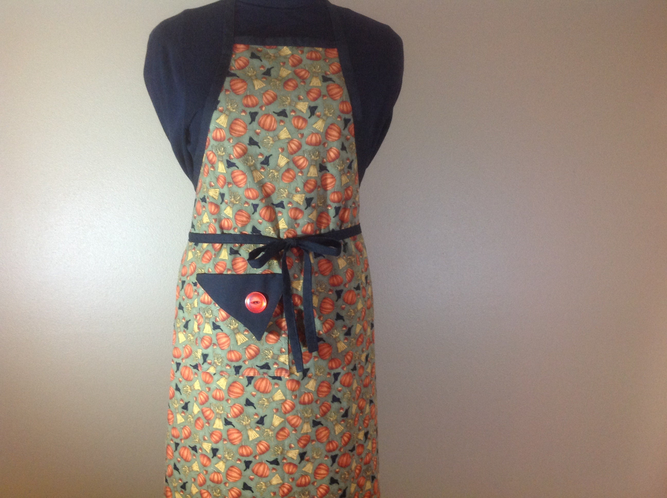 Full Apron Fall Apron Autumn Apron Fall Fabric Pumpkins and Crows ...