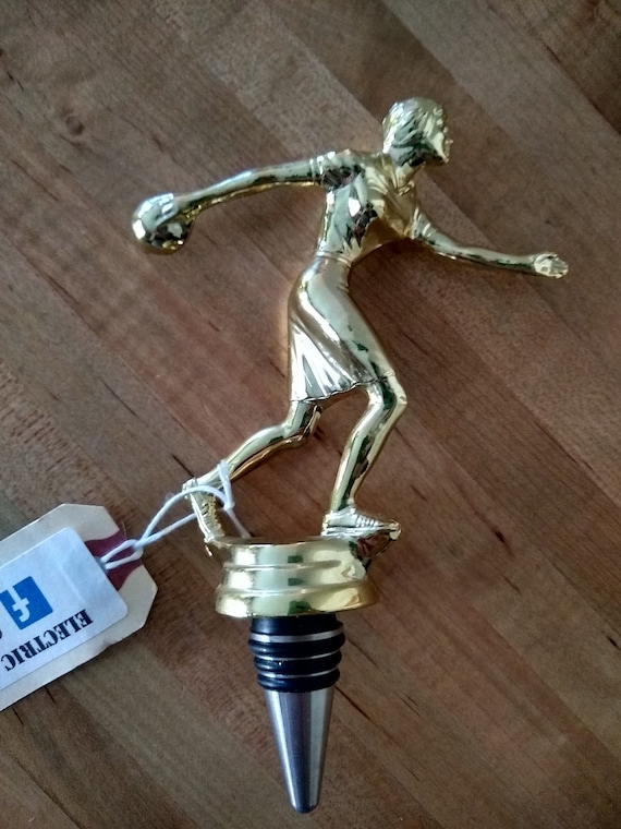 Kitchen Dining Drink Barware Gold Female Bowler Vintage Trophy Wine kitchen-dining-drink-barware-gold-female-bowler-vintage-trophy-wine
