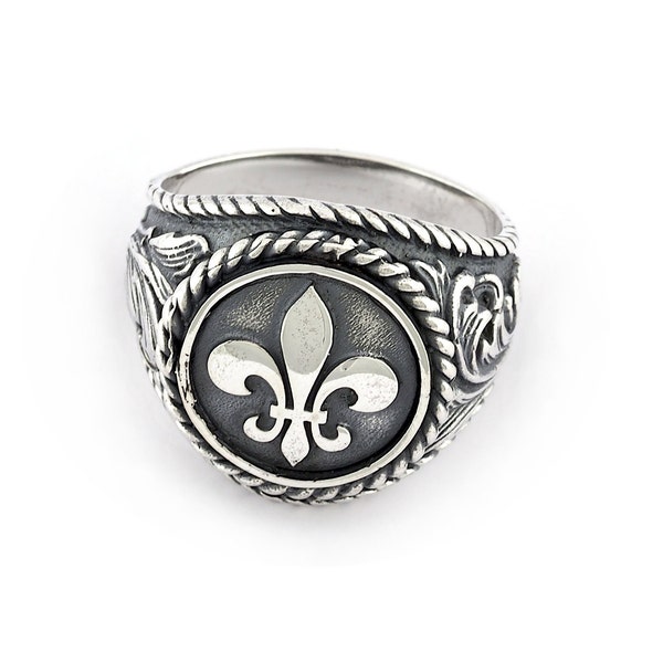 Lily Fleur de lys Chevalière Sculpté à la main en argent sterling 925