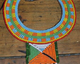 Maasai Necklace. Unik Maasai Art from East Africa. Beaded Necklace.