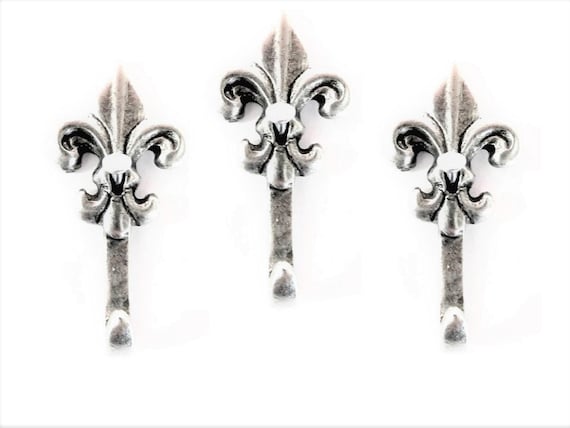 Fleur De Lis Wall Hooks Set of 3, Mini French Decor Hooks, Elegant Key Hooks, Jewelry & Picture Hangers, Parisian Home Accent