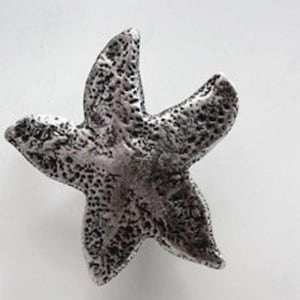 Starfish Cabinet Knob | Decorative Bronze Drawer Pull Nautical Beach House Kitchen Hardware Unique Rustic Coastal Decor
