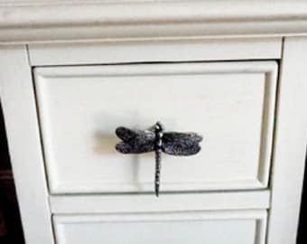 Antique Silver Dragonfly Cabinet Knob: Nature-Themed Furniture Handle