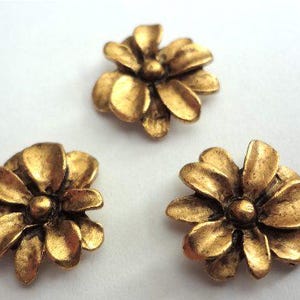 Flower Push Pins, Decorative Push Pins, Daisy Thumb Tacks, Bulletin Board Decor, Metal Push Pins, 15pc Set, Antique Gold