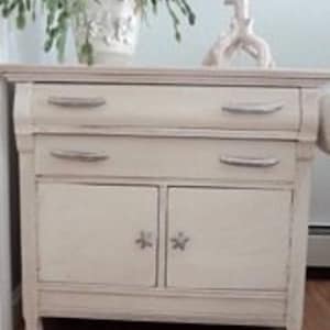 Razor Clam Shell Cabinet Knob | Antique Silver Beach Drawer Handle Coastal Home Decor Nautical Bathroom Pull Unique Seashell Molded