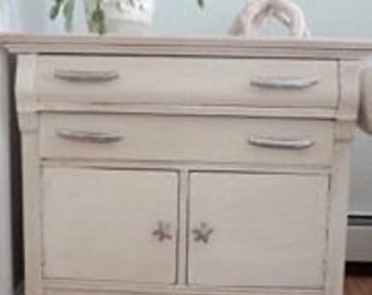 Razor Clam Shell Cabinet Knob | Antique Silver Beach Drawer Handle Coastal Home Decor Nautical Bathroom Pull Unique Seashell Molded