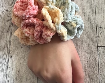Rainbow pastel scrunchie set