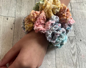 Rainbow scrunchie set/hair tie