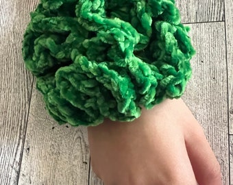 Scrunchie2 piece set/hair tie