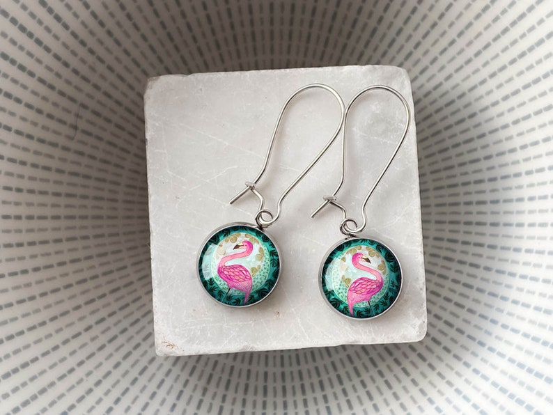 Flamingo pink long earrings for bird lovers, animal earrings perfect for casual look, floral accessory, gift for best friend's birthday image 3