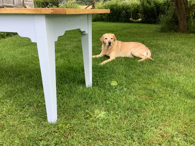 Country cottage painted table image 3