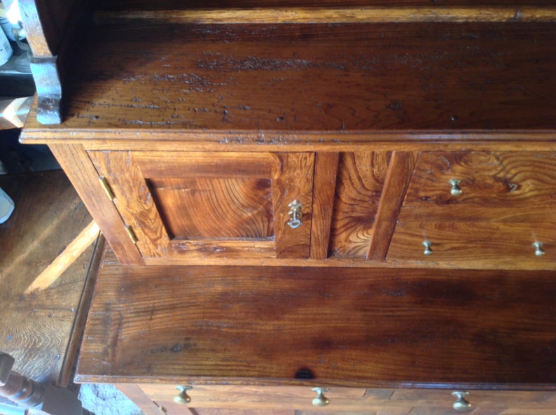 Antique style canopy top dresser made using reclaimed recycled Elm andOak. image 8
