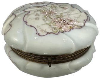 Joyero Wave Crest: C.F. Monroe Helmschmied Swirl Opal Ware