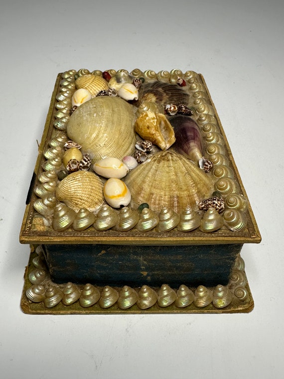 Antique Folk Art Sailors Valentine Seashell Box c… - image 5