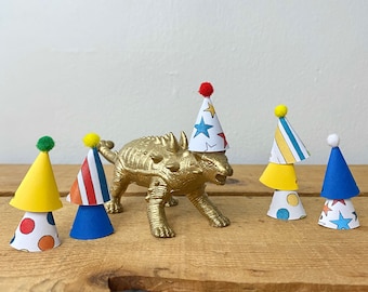 Mini Party Hats with Pom-Poms: Animal Birthday Decor
