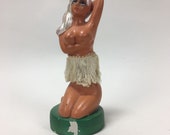 Vintage Pinup Nodder Chalkware Girl Bobblehead Hula Tiki Hawaiiana. Dashboard Nodder Hot Rod. RARE