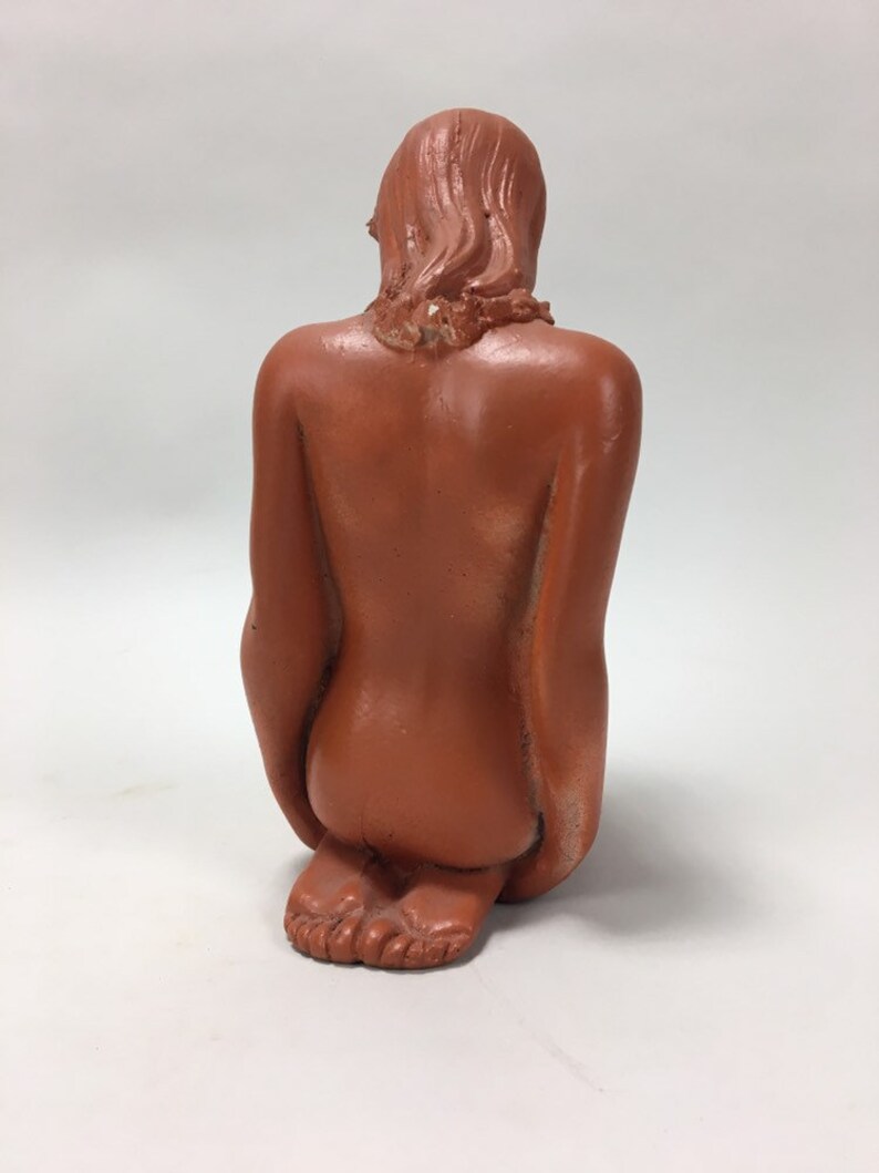 Vintage Hula Chalkware Girl.  Hawaiiana / Tiki / Pinup image 4