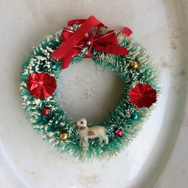 Bottle Brush Wreath, Vintage Christmas, Christmas Wreath, Vintage Reindeer, Flocked Reindeer, Mercury Glass, Kitsch