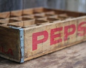 Vintage Wooden 1940's Pepsi Crate / Shabby Chic Decor / Rustic Vintage Storage Box / Wooden Soda Box