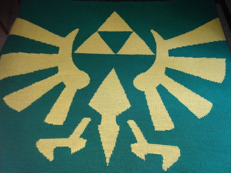 Legend of Zelda Hylian Crest Blanket Knitting Pattern Etsy