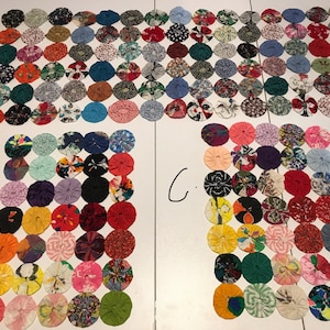Going in Circles! Vintage Yo-Yo Circle-  Dresser Scarf, Doily, Placemat, Table Runner Decor Pieces