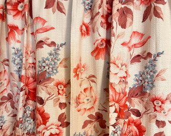 Les années 40 vous appellent ! Rideaux anciens en tissu d'écorce de coton des années 40 - 4 panneaux fleurs roses et bleues