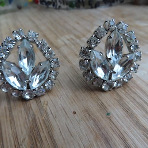 Vintage 1950&#39;s Rhinestone clip on earrings - Elegant