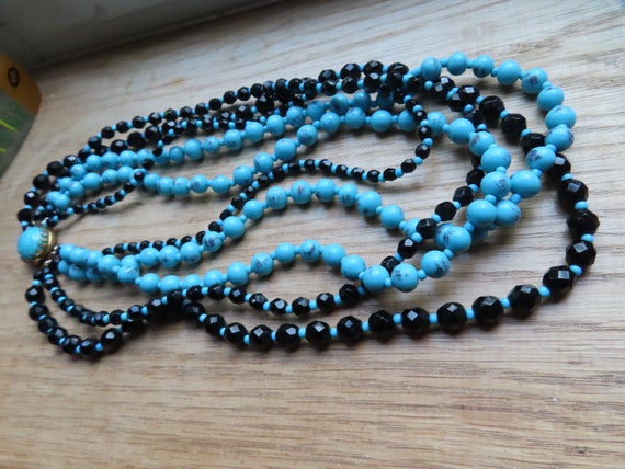 Vintage 1950's  5 strand Blue & Black Glass bead … - image 7