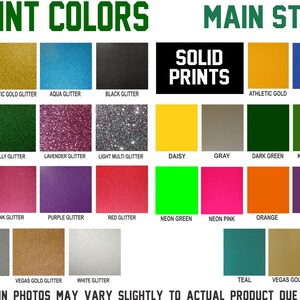 Puede incluir: Una carta de colores para opciones de impresi&oacute;n en vinilo, que incluye colores con purpurina y s&oacute;lidos. La carta muestra una variedad de tonos, como oro, azul, negro, verde, rosa, morado, rojo y m&aacute;s. El texto "VINYL PRINT COLORS" y "MAIN STREET Sports" son visibles.