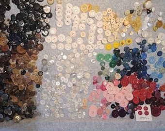 Old 500+ metal buttons assorted colors sizes vintage antique clothing craft sewing collectible