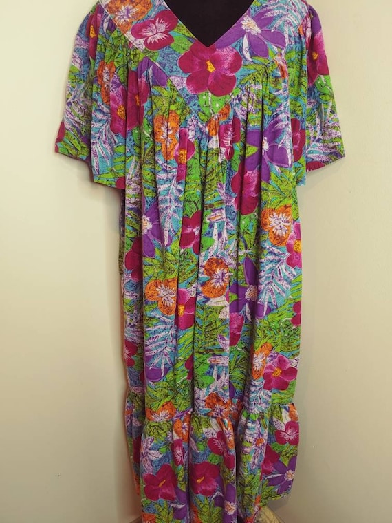 Vintage 1990s tropical print multi-color kaftan Mu