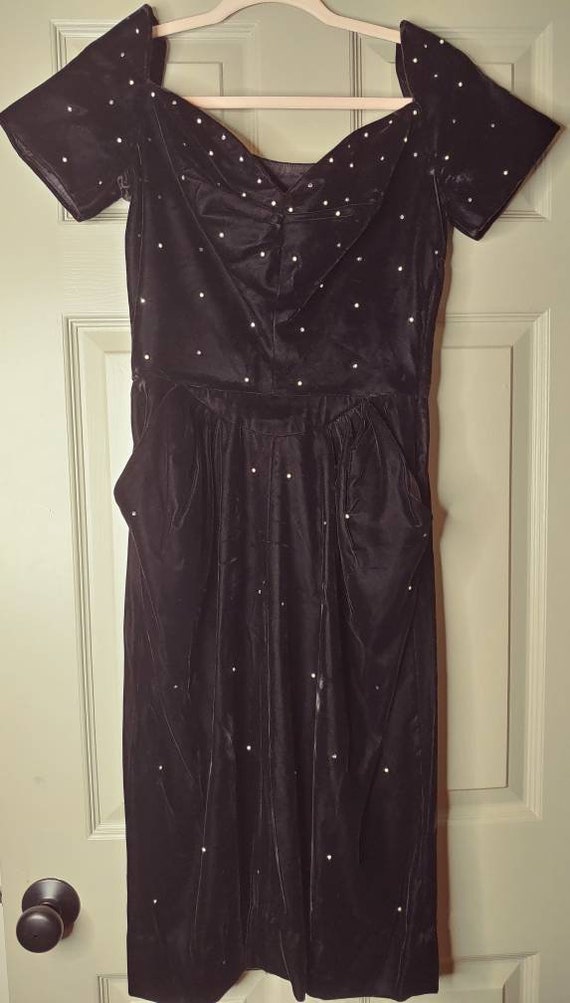 and Sweetheart Neckline Lace Accents Black Taffeta Skirt with Whimsical Ruffle Vintage 60s Cocktail Dress