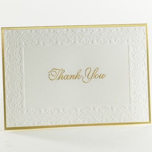 Lot de 8 cartes de remerciement gaufrées Remerciements en feuille d'or Lot de 8 cartes. Blanc à l'intérieur.