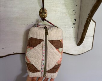 Pequena bolsa Puff feita de colcha Vintage Star e Browns Creams totalmente forrados