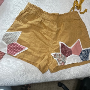 Vintage Quilt Patched 100% Linen Mustard Yellow Shorts H&M Size M