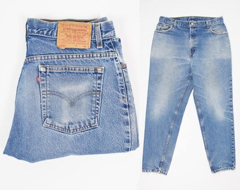 Levi 35 waist Clearance