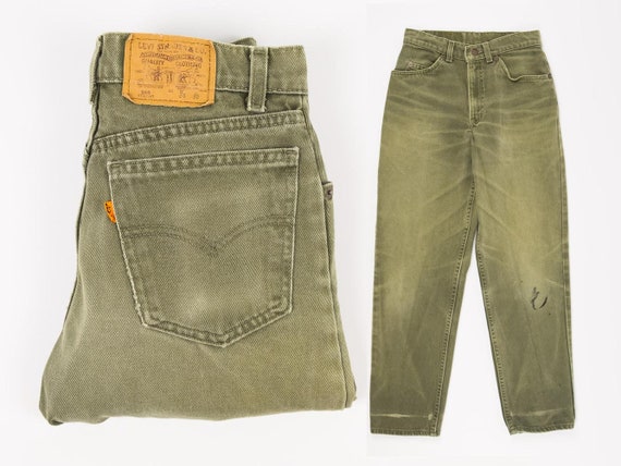 levi's olive green jeans