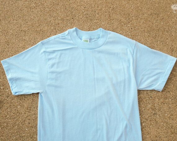 Light Blue Shirt S - Vintage Baby Blue T-Shirt Me… - image 3