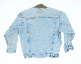 90s Jean Jacket XS to S Oversized Fit - Vintage 90s Jean