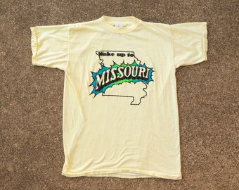 Wake Up To Missouri - Vintage Missouri T-Shirt Medium - Missouri Shirt M- Souvenir - Tourist- Kansas City  Paper Thin- Single Stitch