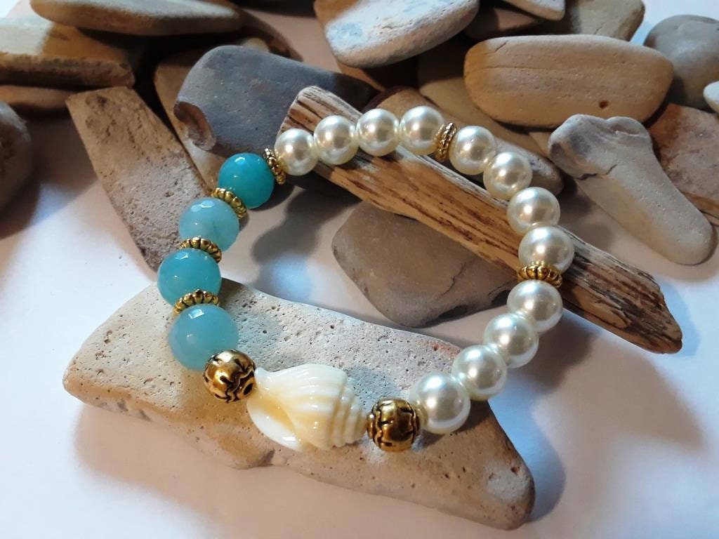 Conch Bracelet with Amazonite Stones and Glass Pearls Stone | Etsy